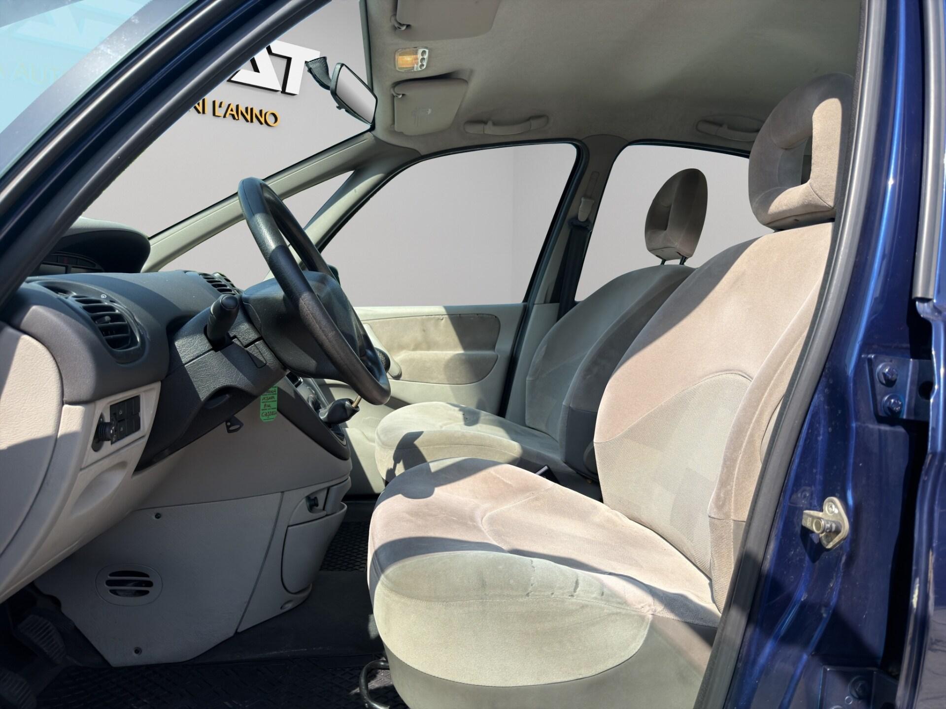 CITROEN Picasso 1.6 16V Classique