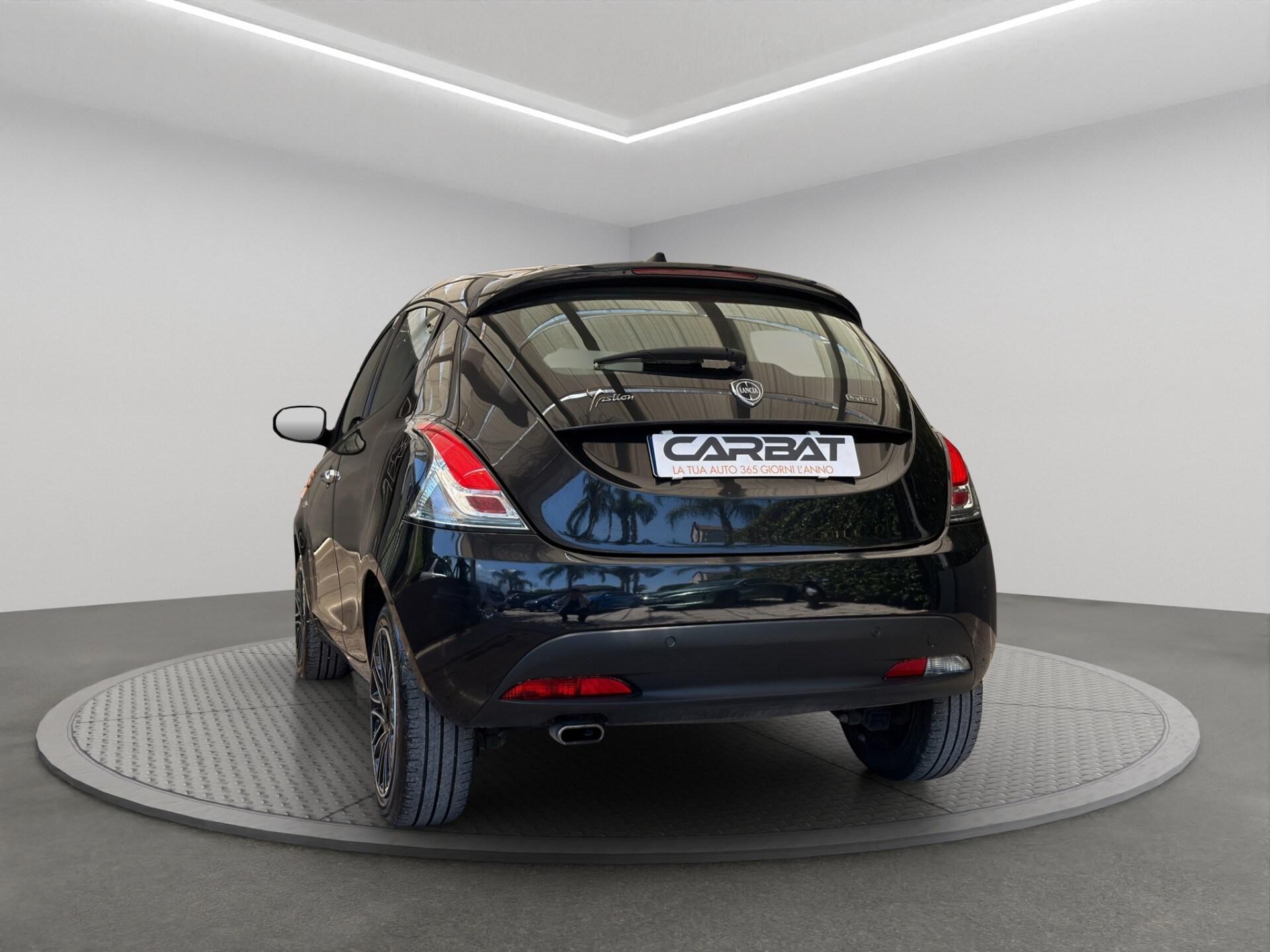 LANCIA Ypsilon 1.0 FireFly 5 porte S&S Hybrid Gold