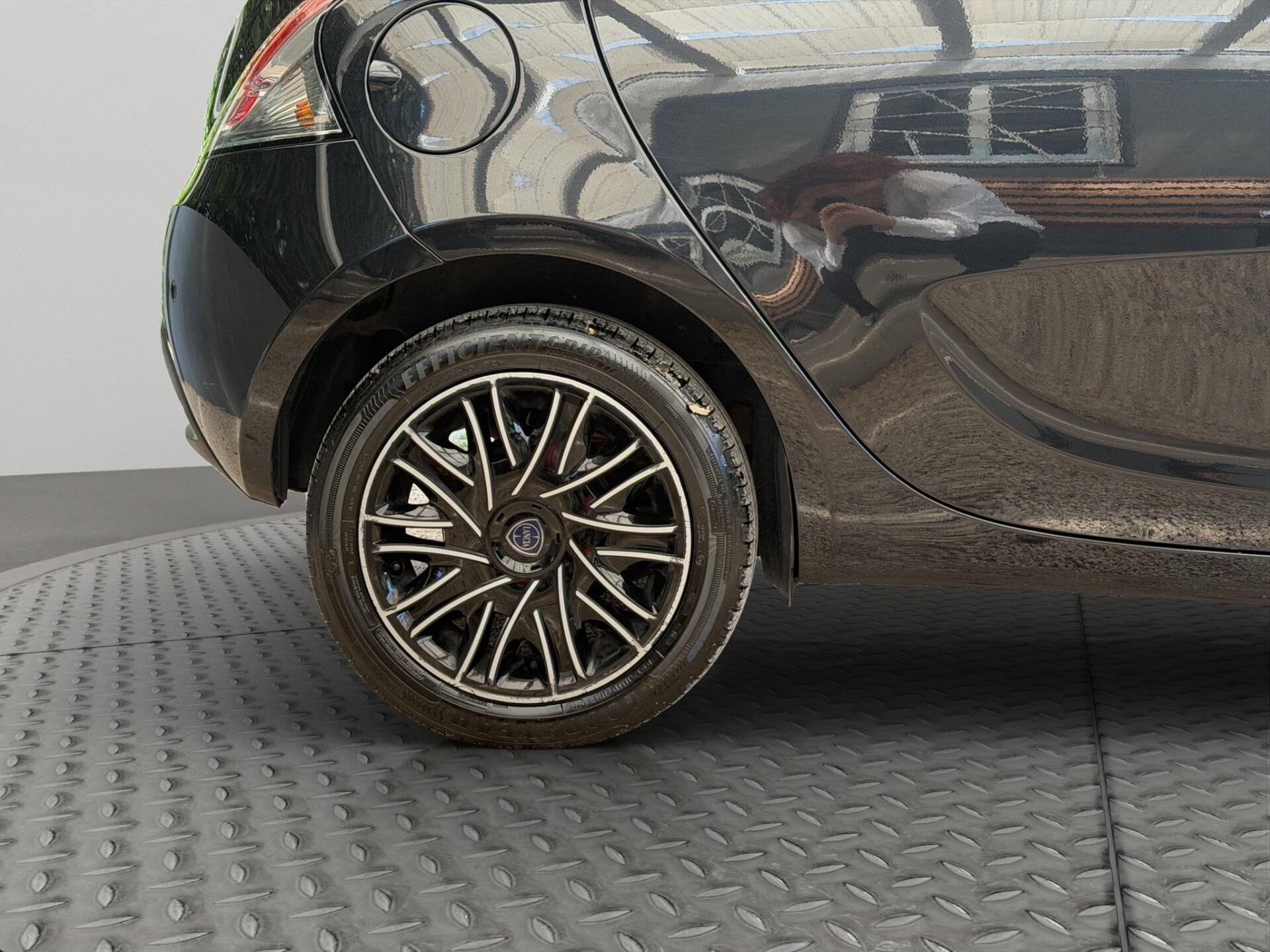 LANCIA Ypsilon 1.0 FireFly 5 porte S&S Hybrid Gold