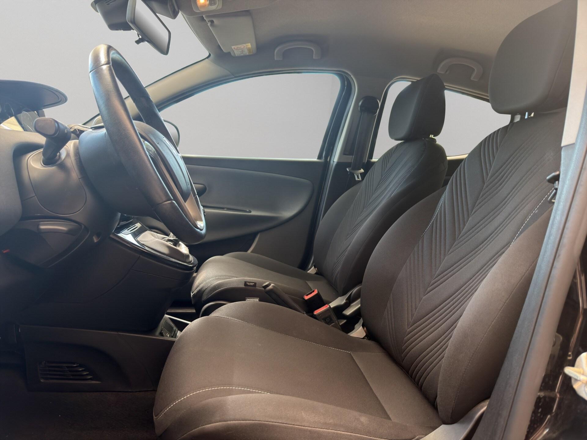 LANCIA Ypsilon 1.0 FireFly 5 porte S&S Hybrid Gold