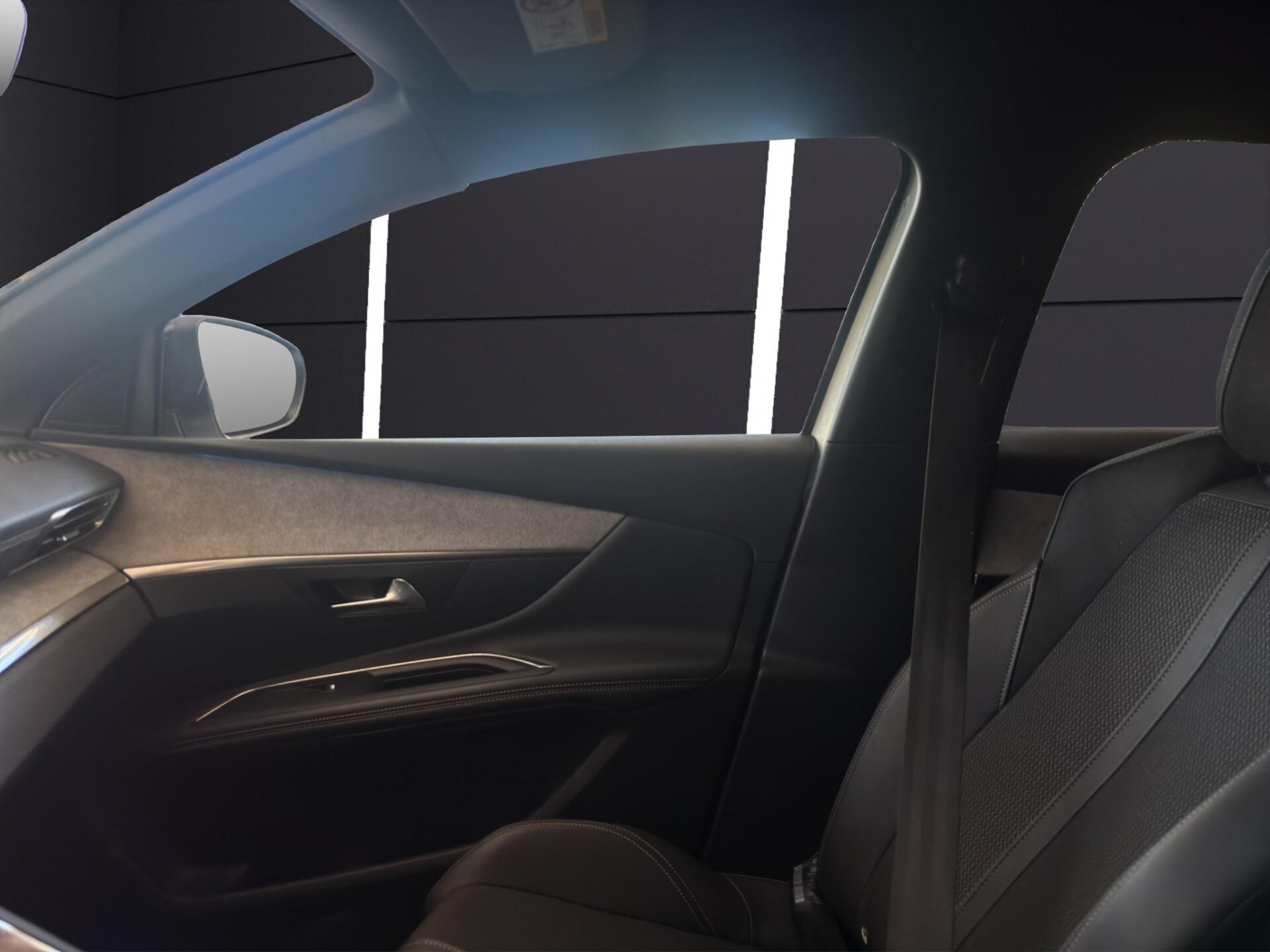 PEUGEOT 3008 BlueHDi 130 S&S EAT8 GT