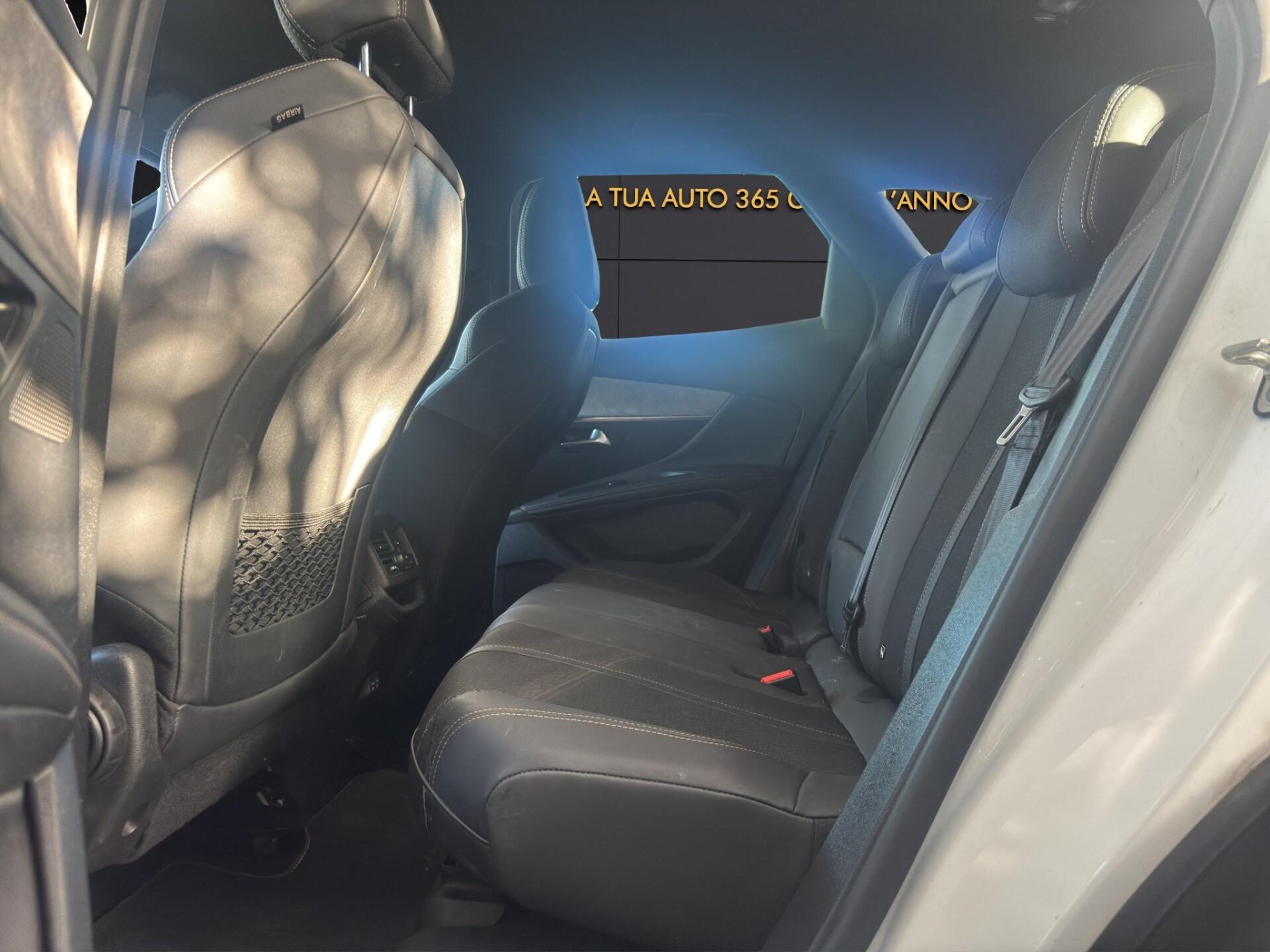PEUGEOT 3008 BlueHDi 130 S&S EAT8 GT