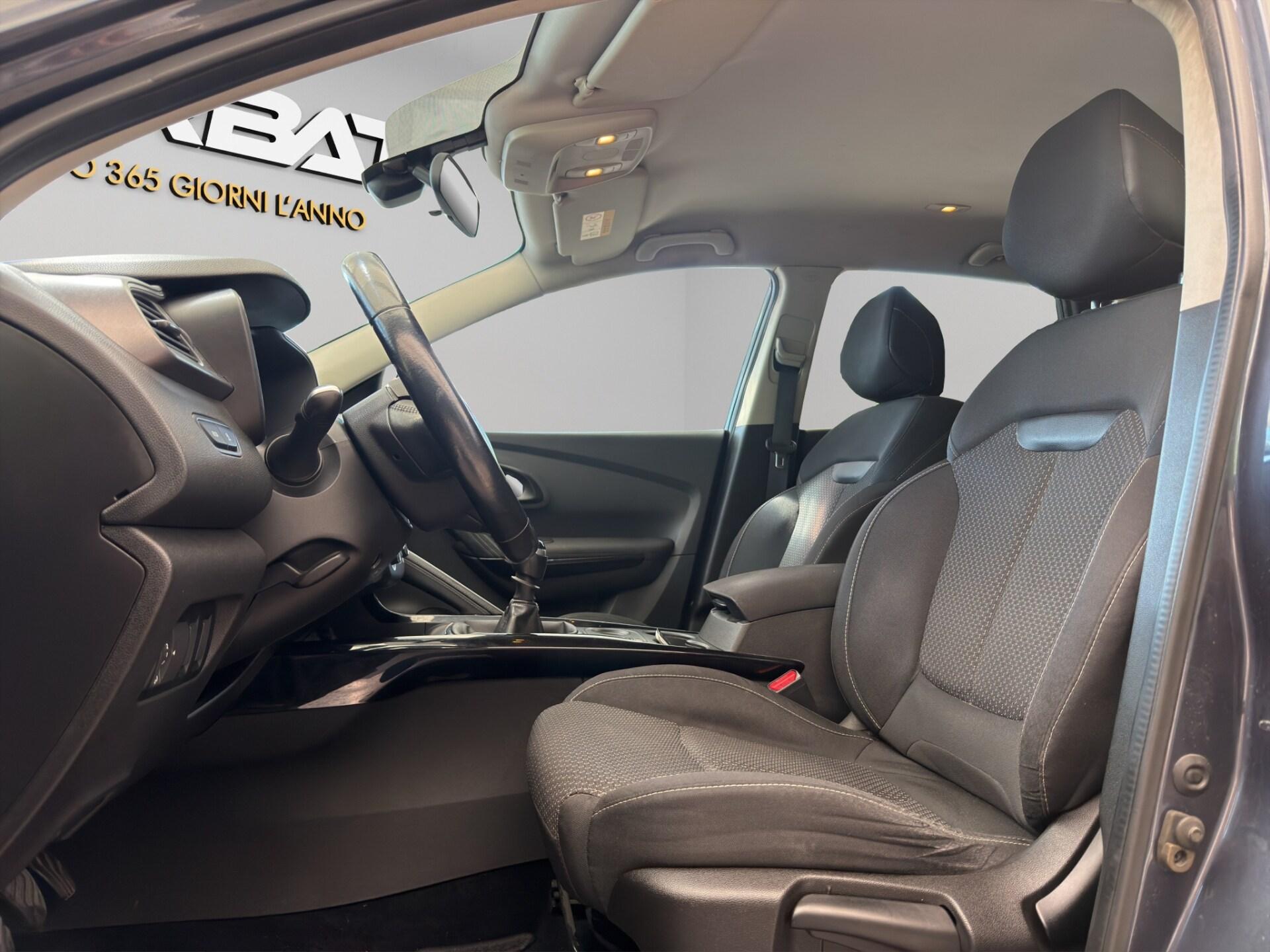 RENAULT Blue dCi 8V 115CV Sport Edition