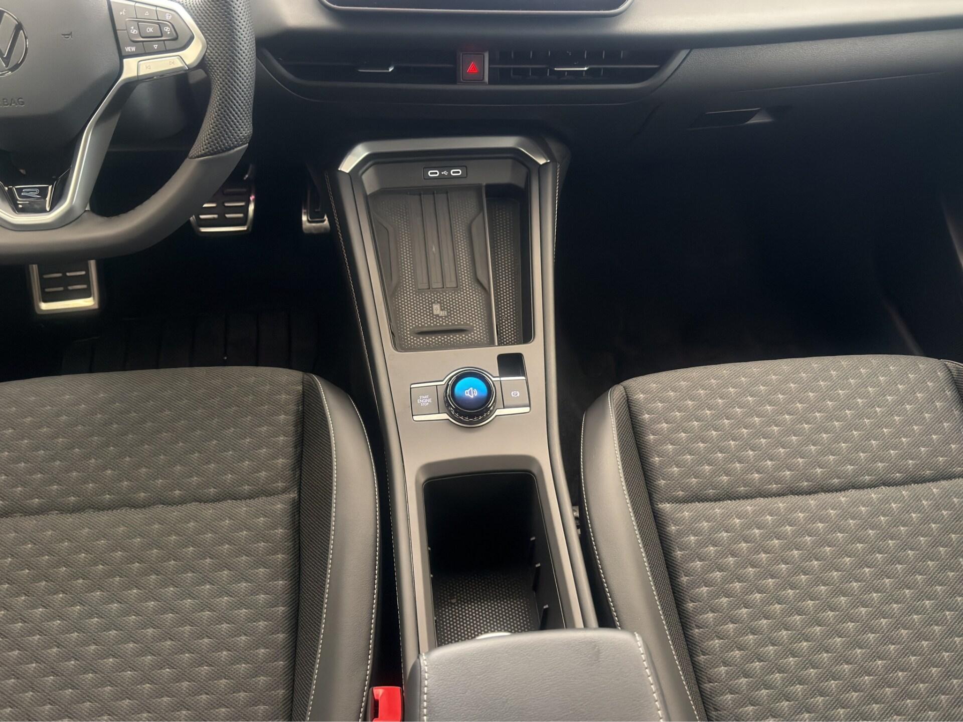 VOLKSWAGEN T-Cross 1.0 TSI 115 CV DSG R-Line