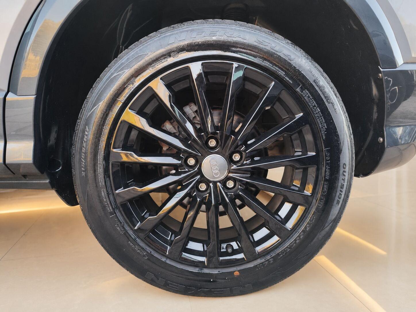 AUDI Q2 1.6 TDI Business