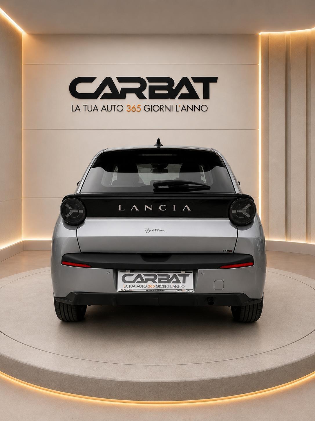 LANCIA Ypsilon Hybrid e-DCT