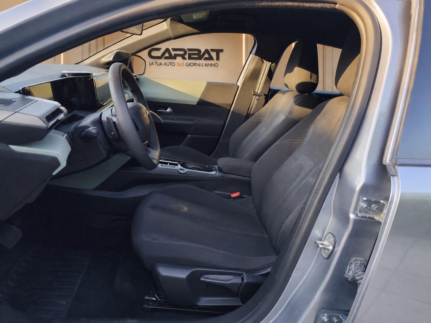 LANCIA Ypsilon Hybrid e-DCT