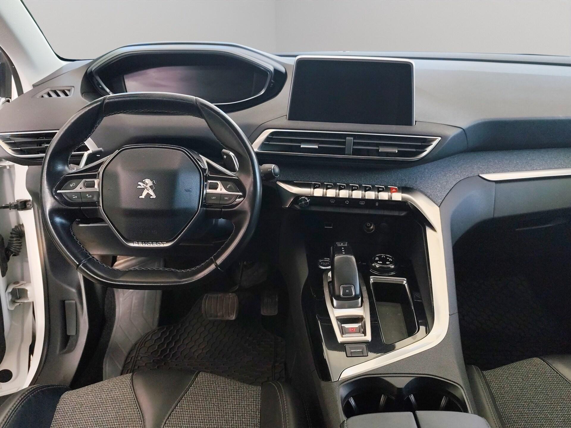 PEUGEOT 3008 BlueHDi 120 S&S EAT6 Allure