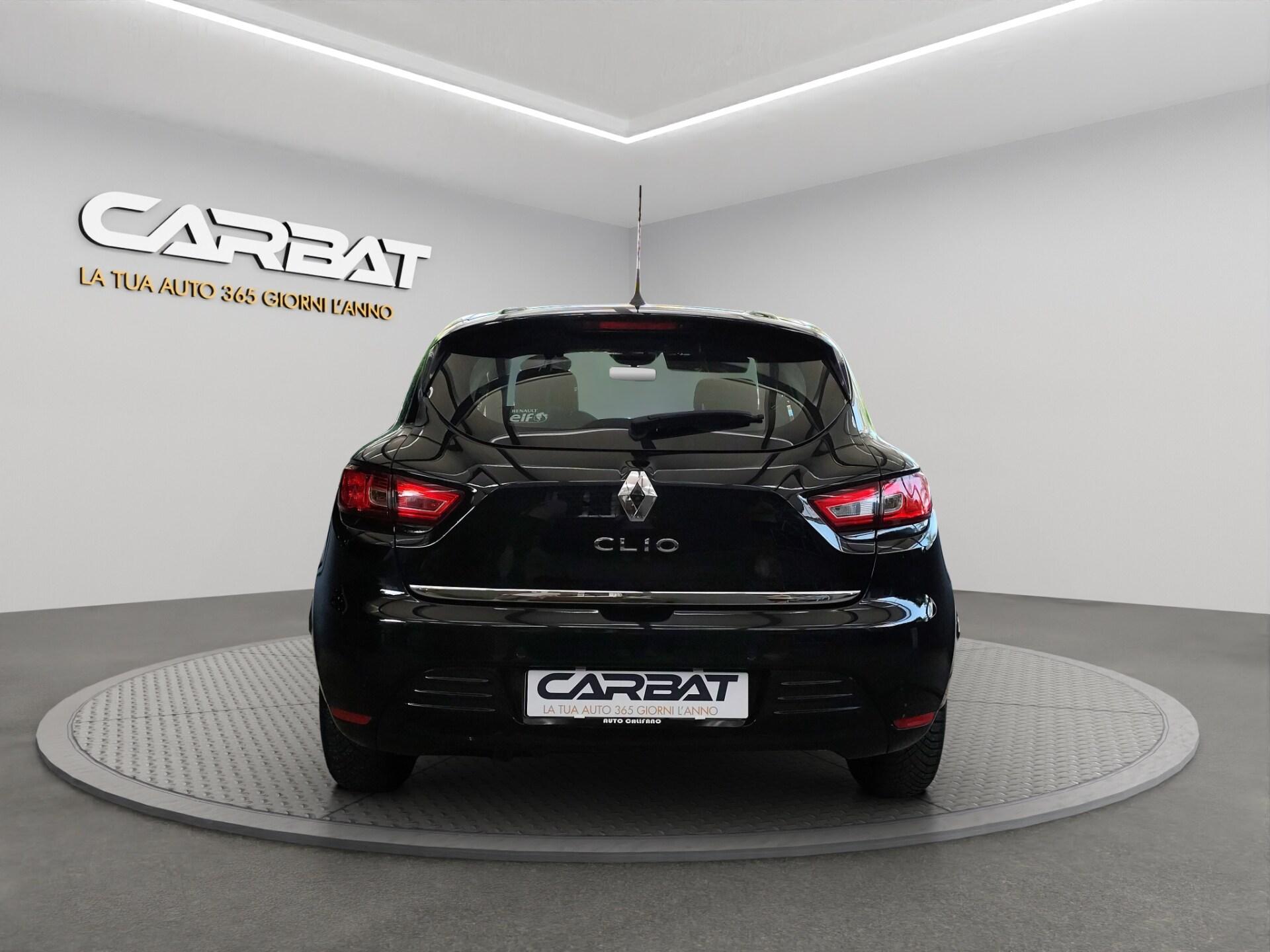 RENAULT Clio TCe 12V 90 CV GPL 5 porte Moschino Life