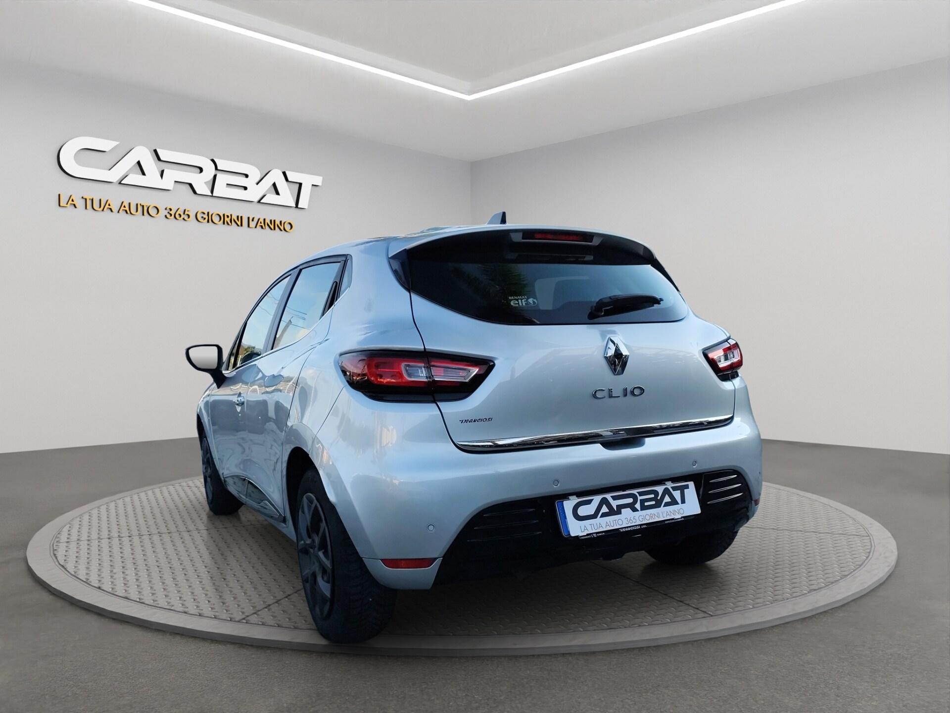 RENAULT Clio TCe 12V 90 CV GPL 5 porte Moschino Intens