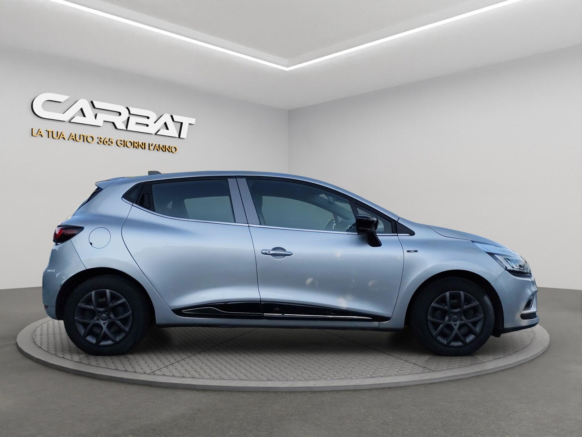 RENAULT Clio TCe 12V 90 CV GPL 5 porte Moschino Intens