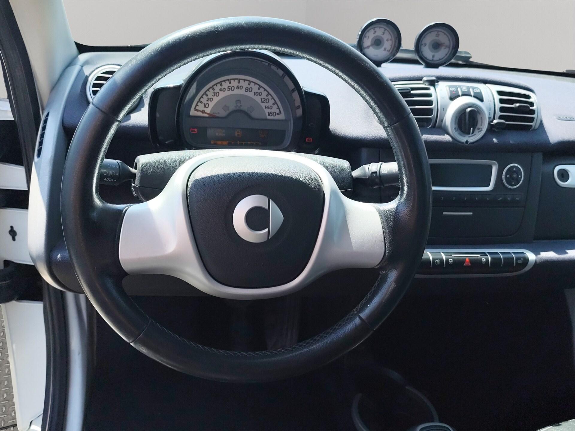 SMART fortwo 1000 45 kW MHD coupé pure