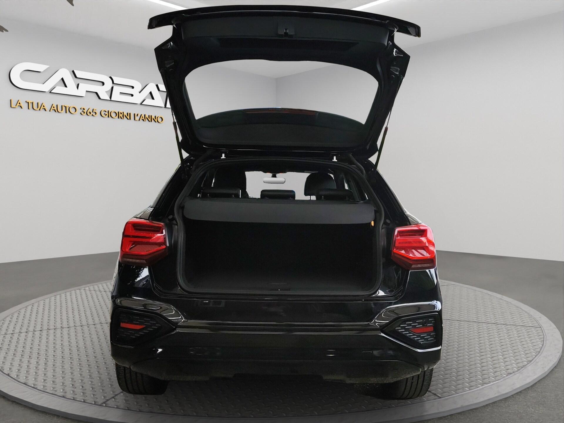 AUDI Q2 30 TDI S tronic Business