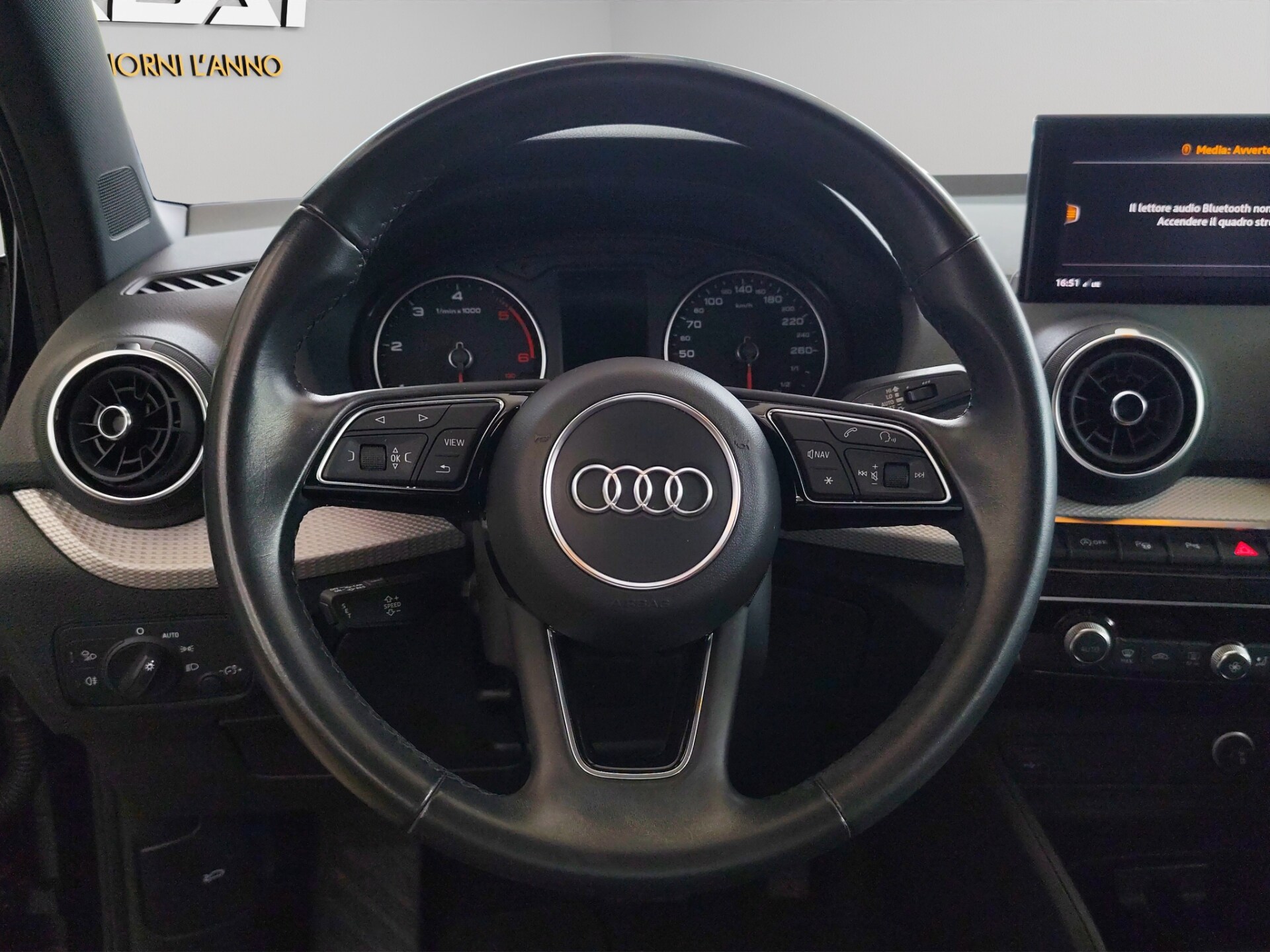 AUDI Q2 30 TDI S tronic Business
