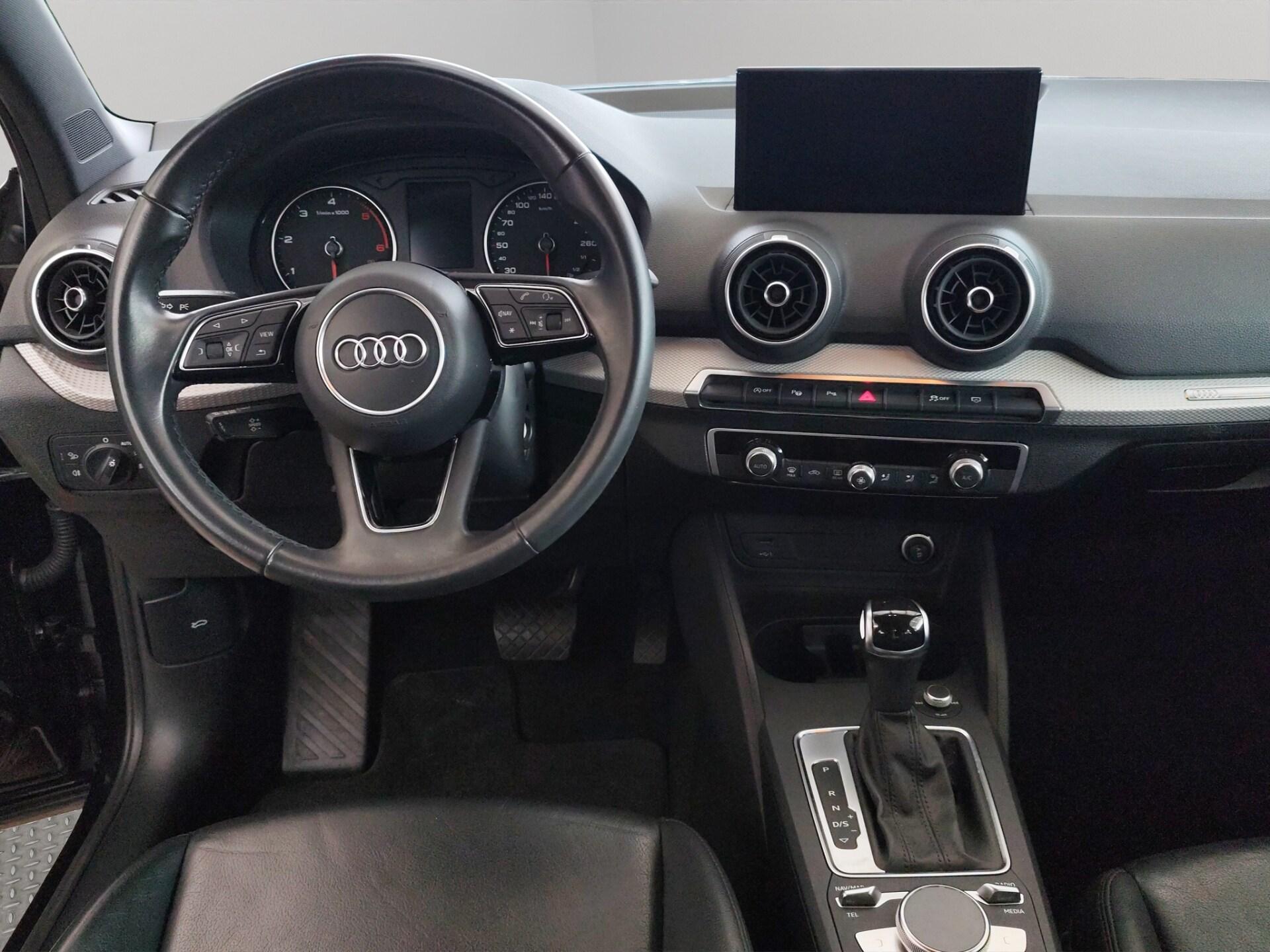 AUDI Q2 30 TDI S tronic Business