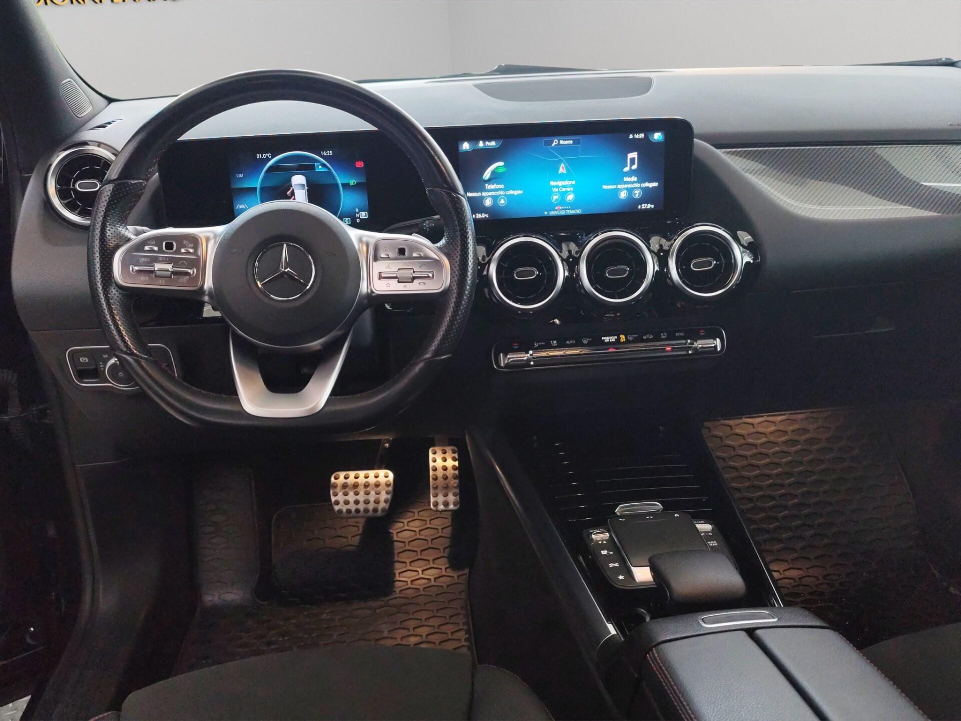 MERCEDES GLA          (H247) GLA 200 d Automatic Premium