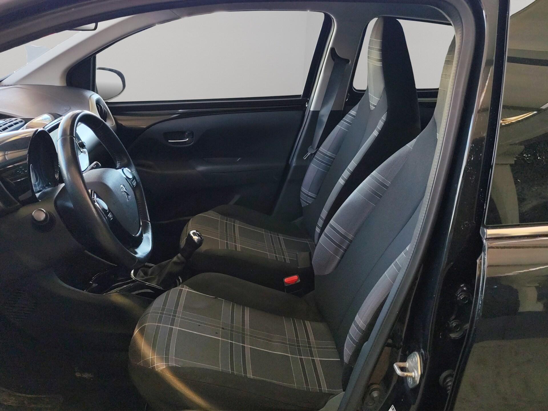 PEUGEOT VTi 68 5 porte Allure