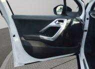 PEUGEOT BlueHDi 120 EAT6 S&S Crossway